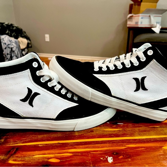 Hurley size 8 shoe - Picture 5 of 5